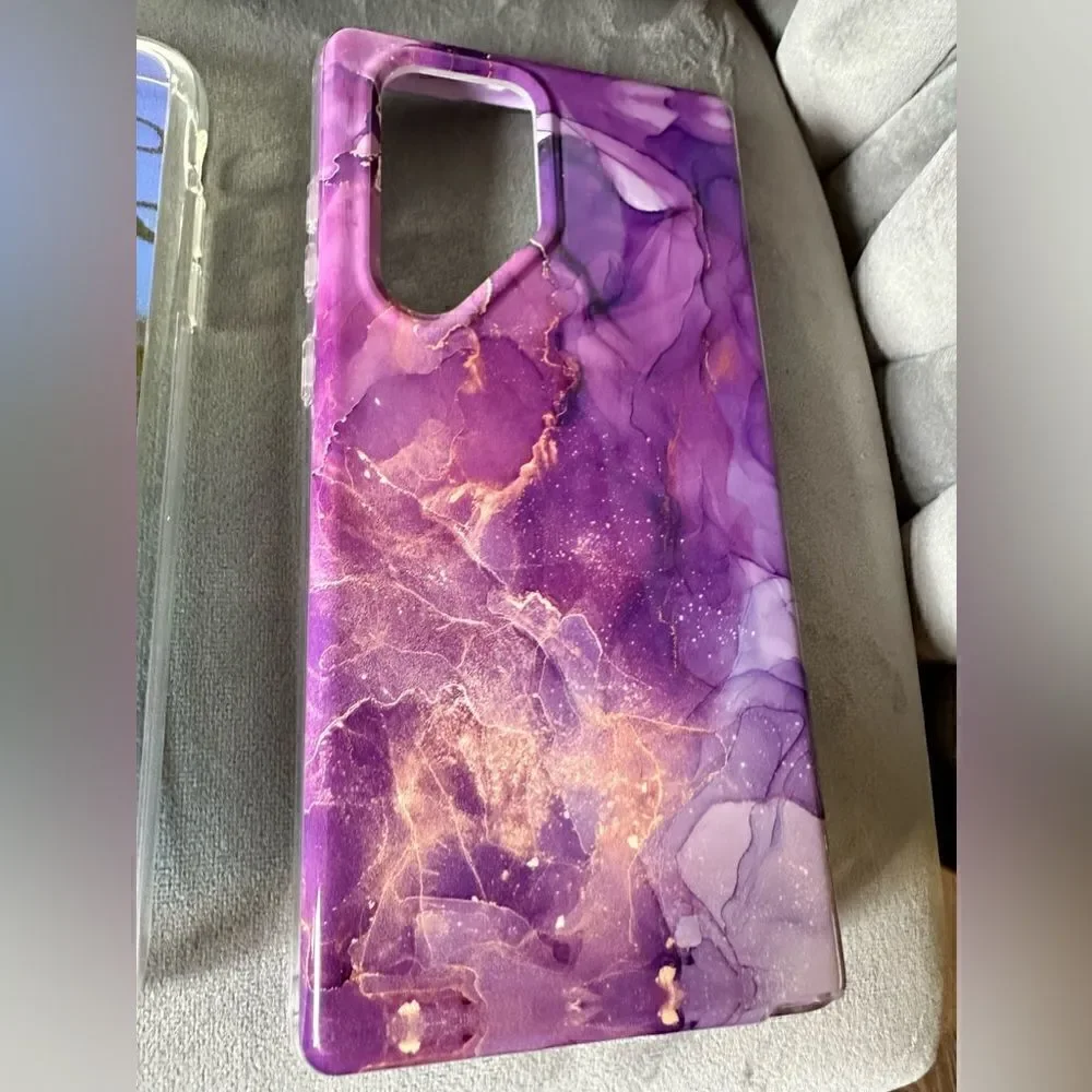 Cel Phone Covers Bundle of 4 Cel phone covers see photos for sizes -size…